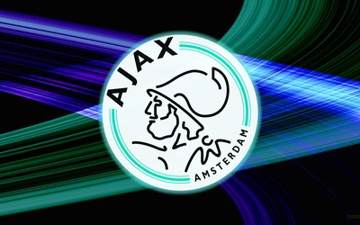 MK体育快讯-凯蒂麦卡比和球迷互动超有爱