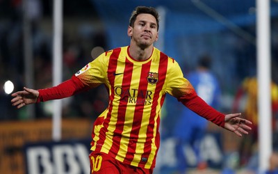 MK体育-加布里埃尔带伤踢满全场铁血硬汉